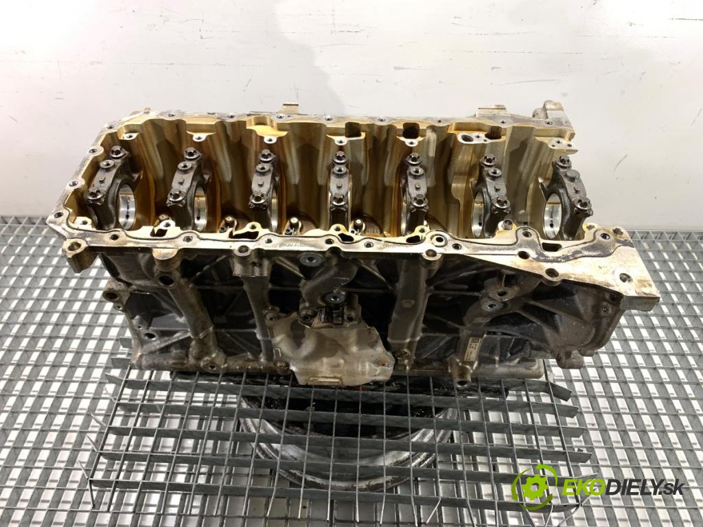 BMW F30 sedan 2017 240 kW 340 i xDrive 2998 blok Motor 8602099 B58B30A (Blok motora)