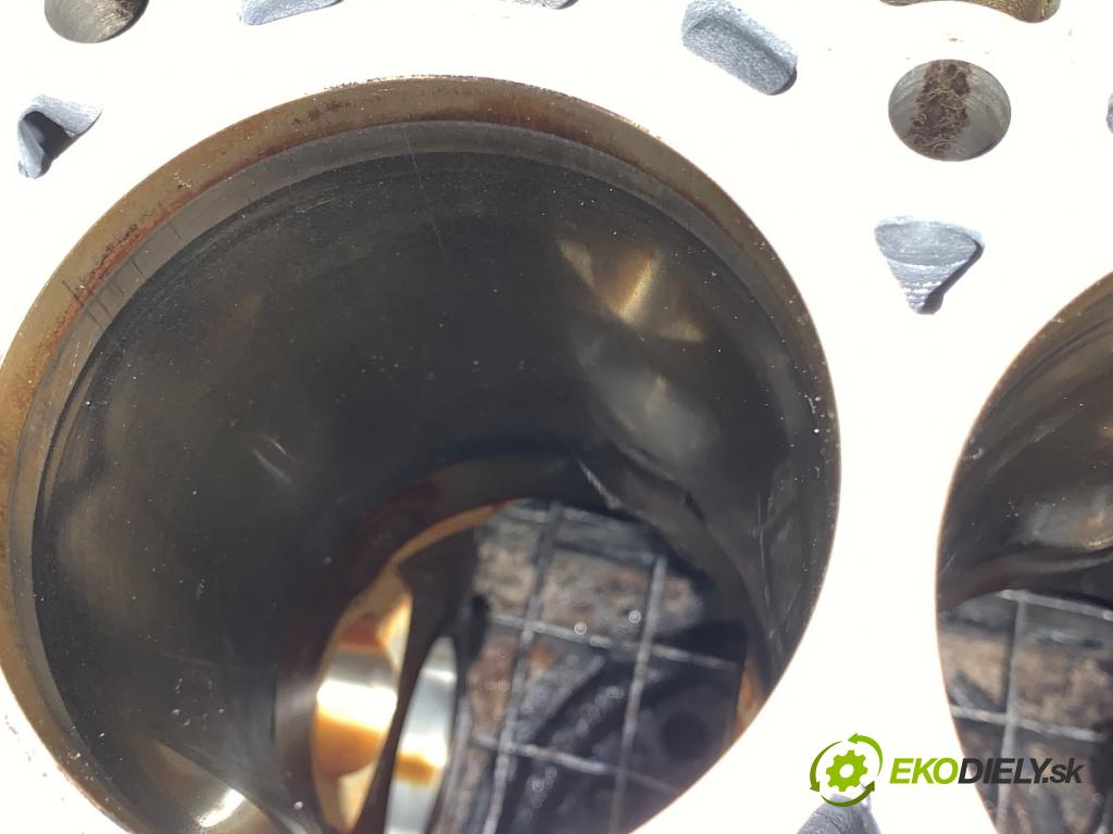 BMW F30 sedan 2017 240 kW 340 i xDrive 2998 blok Motor 8602099 B58B30A (Blok motora)