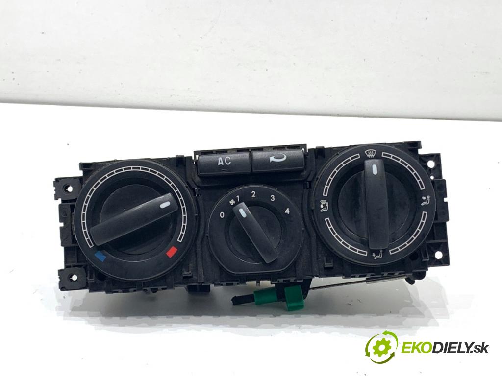 VW TRANSPORTER T5 Autobus 2003 96 kW 2.5 TDI 2461 Panel ovládania kúrenia 7H0820045R (Prepínacie páčky pod volantom)