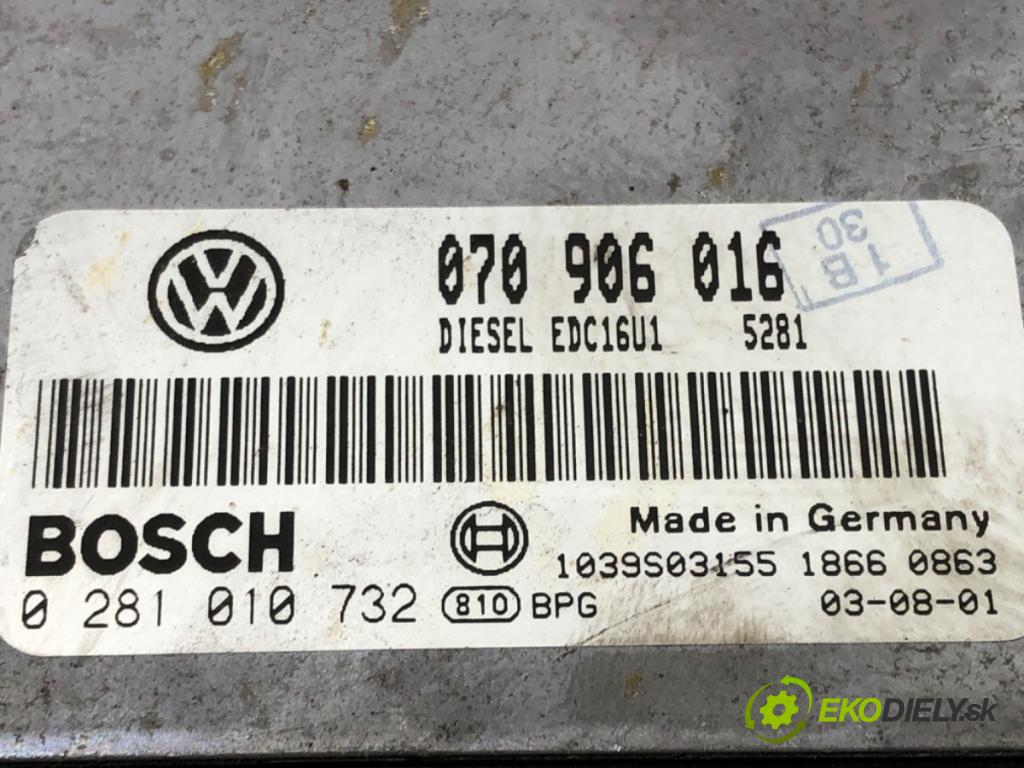 VW TRANSPORTER T5 Autobus 2003 96 kW 2.5 TDI 2461 riadiaca jednotka Motor 070906016 0281010732 (Riadiaca jednotka)