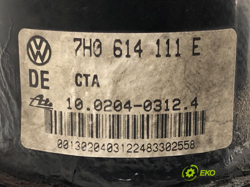 VW TRANSPORTER T5 Autobus 2003 96 kW 2.5 TDI 2461 Pumpa ABS 7H0614111E (Pumpa ABS)