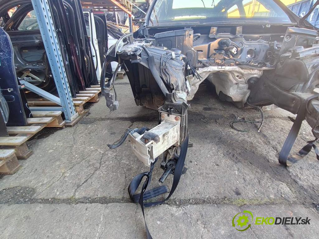AUDI Q5 8R SUV 2012 165 kW 2.0 TFSI quattro 1984 KAROSERIA ČTVRŤÁK blatník zadní část levý pravý práh levý pravý střecha KOUPEL: