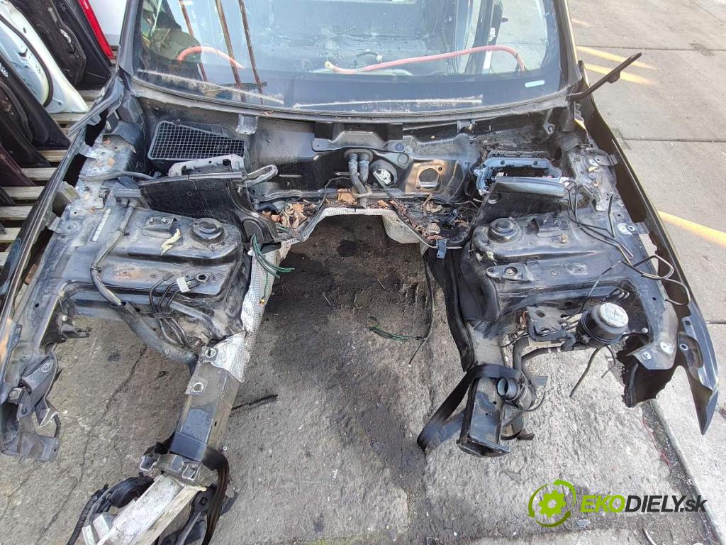 AUDI Q5 8R SUV 2012 165 kW 2.0 TFSI quattro 1984 KAROSERIA ČTVRŤÁK blatník zadní část levý pravý práh levý pravý střecha KOUPEL: