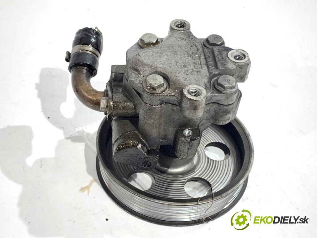 AUDI A4 B6 sedan 2003 75 kW 1.6 1595 Pumpa servočerpadlo 8E0145153ES (Servočerpadlo)