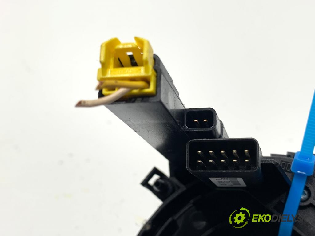 AUDI A4 B6 sedan 2003 75 kW 1.6 1595 Krúžok, slimák airbag 8E0953541C (Airbag)