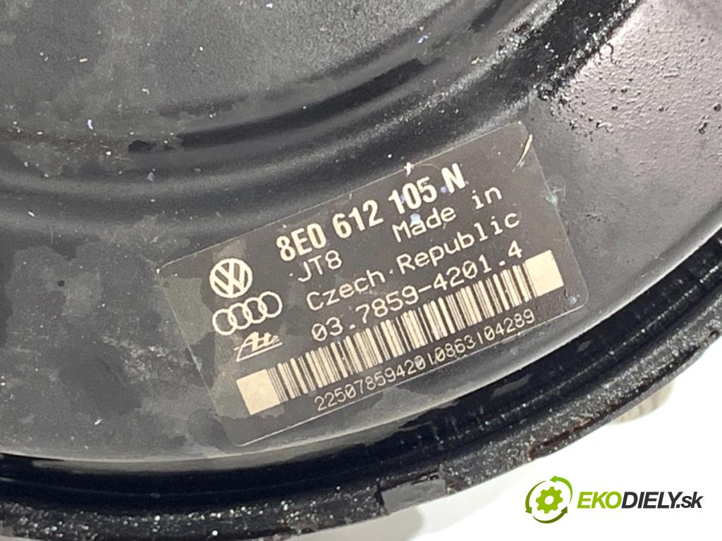 AUDI A4 B6 sedan 2003 75 kW 1.6 1595 Posilovač bŕzd 8E0612105N