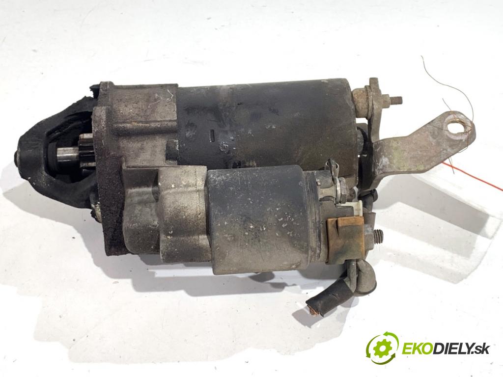 AUDI A4 B6 sedan 2003 75 kW 1.6 1595 startér 0001107077 (Startér)