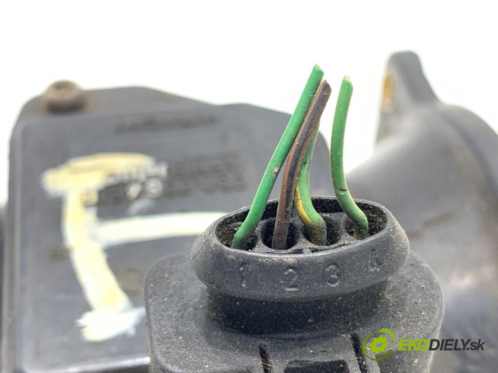 AUDI A4 B6 sedan 2003 75 kW 1.6 1595 Váha vzduchu 06A906461B (Váha vzduchu)