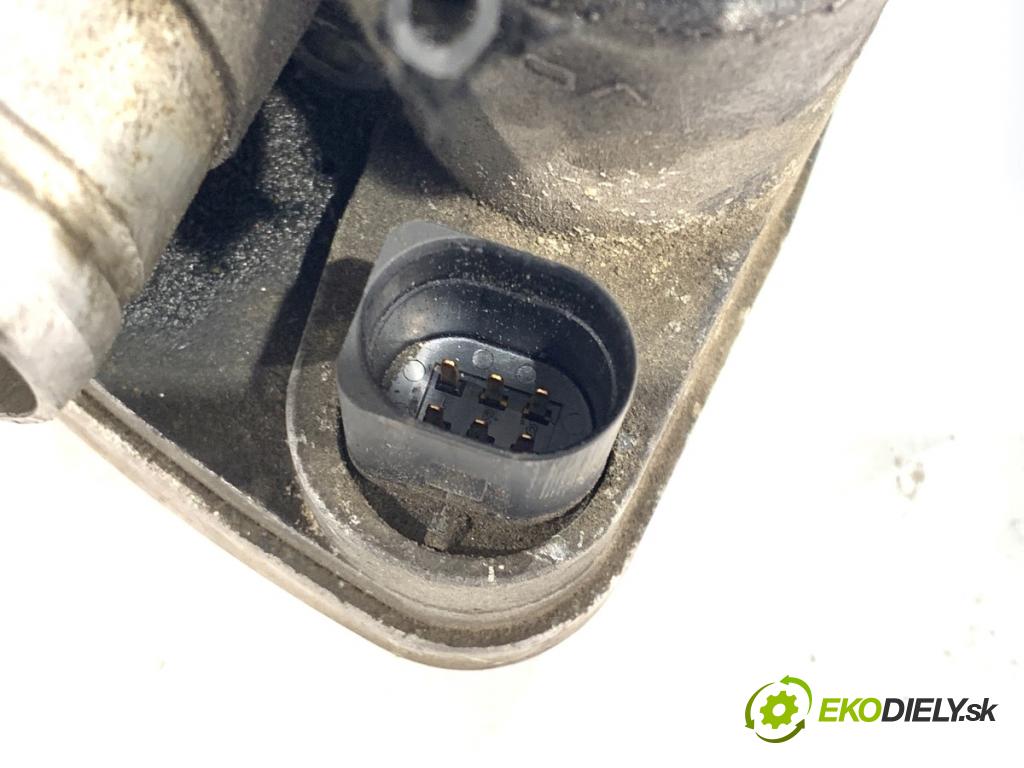 AUDI A4 B6 sedan 2003 75 kW 1.6 1595 Škrtiaca klapka 06B133062P (Škrtiaca klapka)