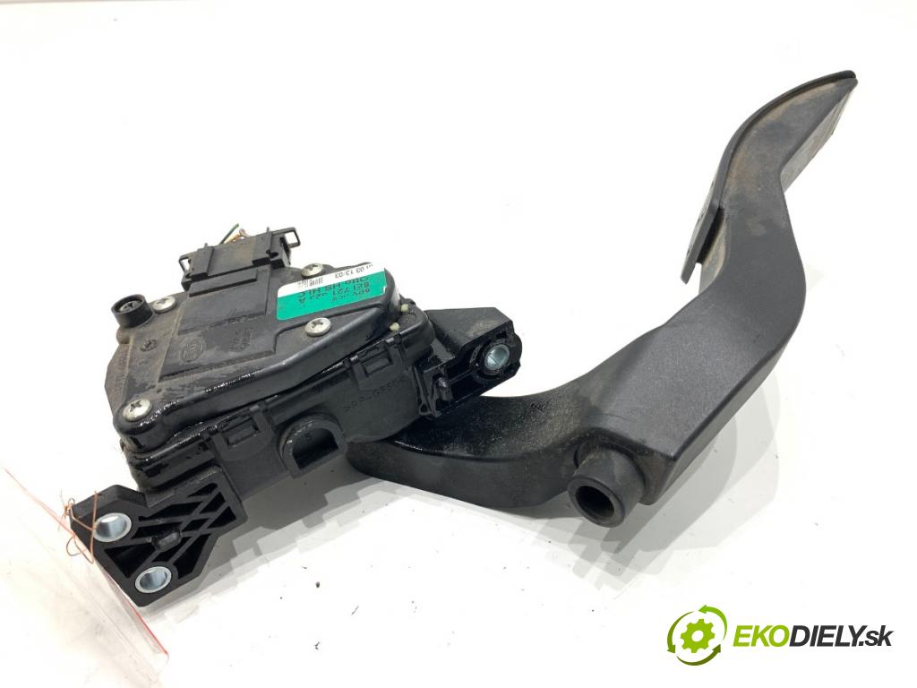 AUDI A4 B6 sedan 2003 75 kW 1.6 1595 Potenciometer plynu 8EI721523A (Potenciometer plynového pedálu)