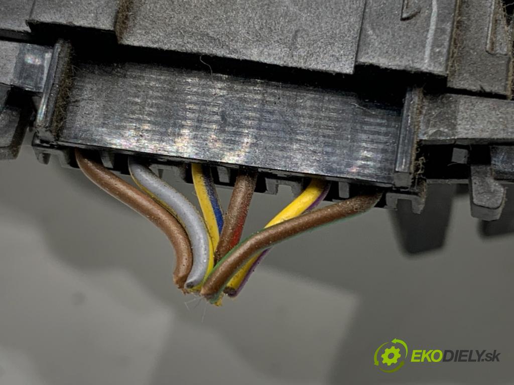 AUDI A4 B6 sedan 2003 75 kW 1.6 1595 Potenciometer plynu 8EI721523A (Potenciometer plynového pedálu)