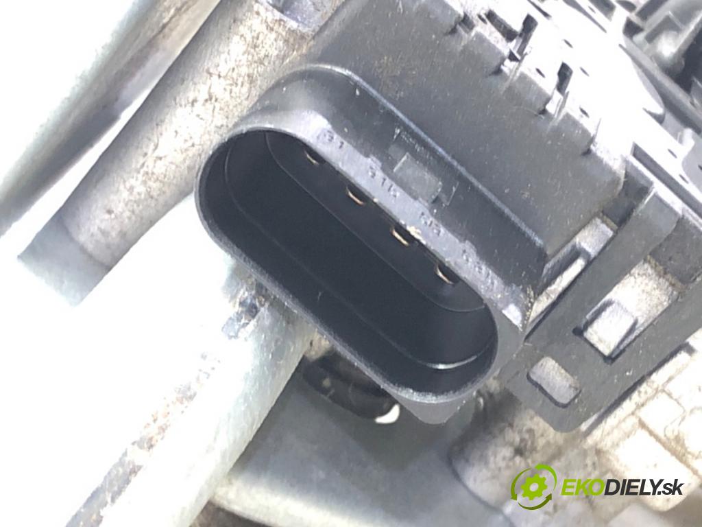 AUDI A4 B6 sedan 2003 75 kW 1.6 1595 Mechanizmus stieračov predný 0390241509 8E1955119 (Motorček stieračov predný)