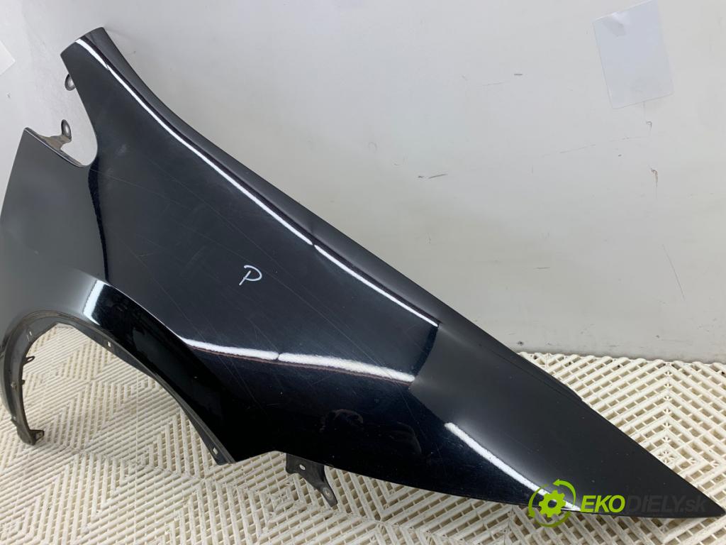 HONDA CIVIC VIII liftback 2007 103 kW 2.2 CTDi (FK3) 2204 blatník pravý přední část