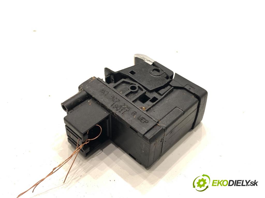 AUDI Q5 8R SUV 2012 165 kW 2.0 TFSI quattro 1984 Spínač brzdy ručnej brzdy 8K1927225B (Prepínacie páčky pod volantom)