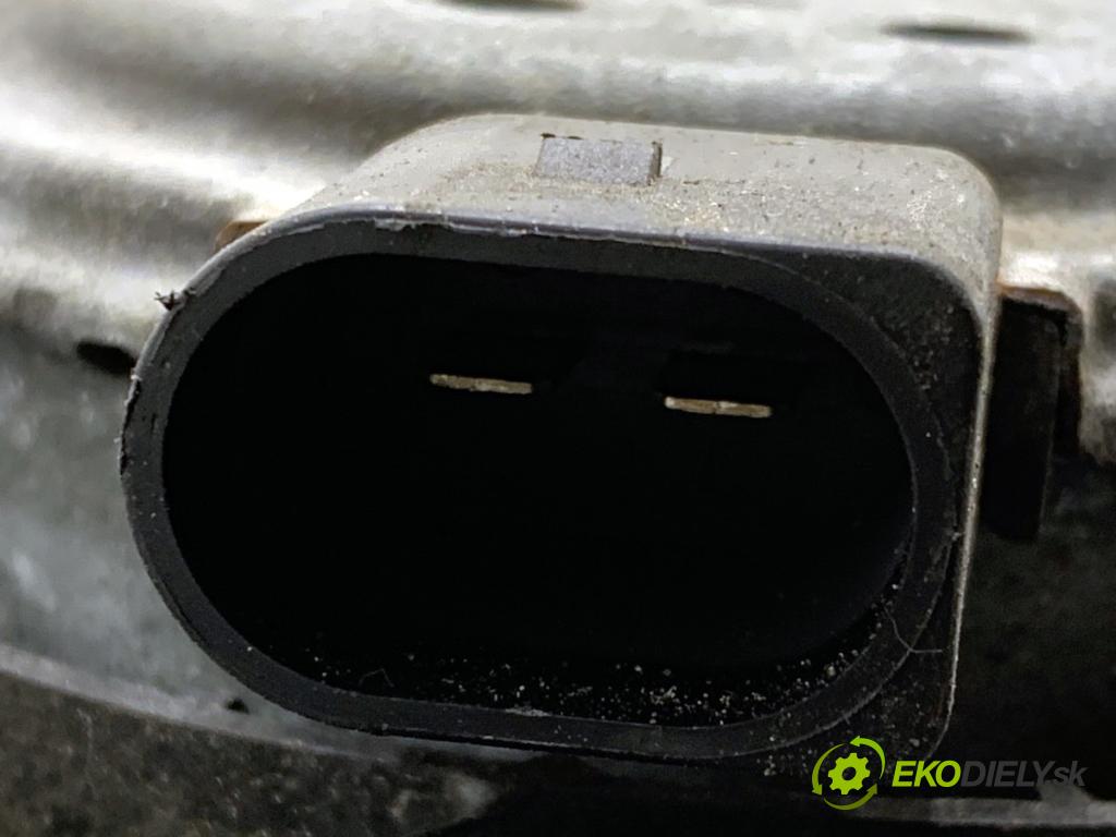 AUDI Q5 8R SUV 2012 165 kW 2.0 TFSI quattro 1984 Ventilátor klimatizácie 993454J-D (Ventilátor chladiča klimatizácie)