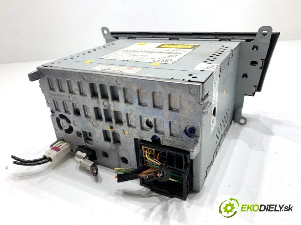 AUDI Q5 8R SUV 2012 165 kW 2.0 TFSI quattro 1984 RADIO 8T2035186P (Audio zariadenie)