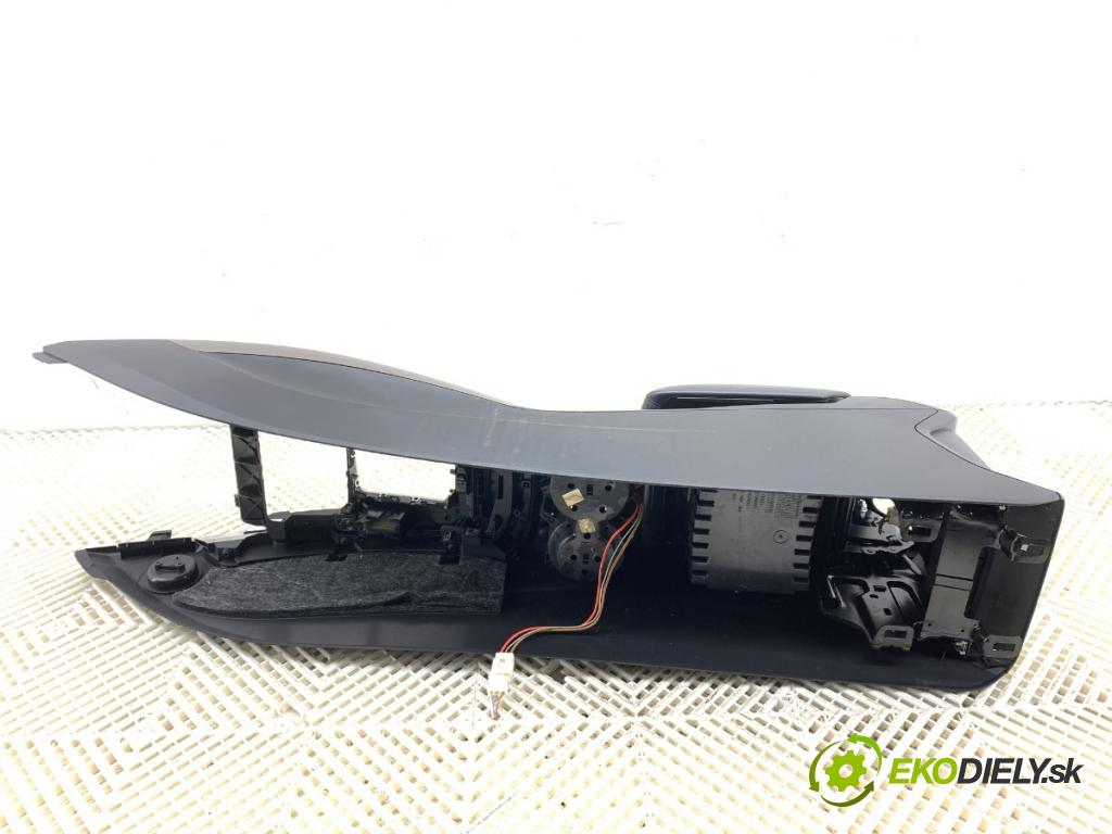 AUDI Q5 8R SUV 2012 165 kW 2.0 TFSI quattro 1984 Tunel středový 8R0864981 (Středový tunel)