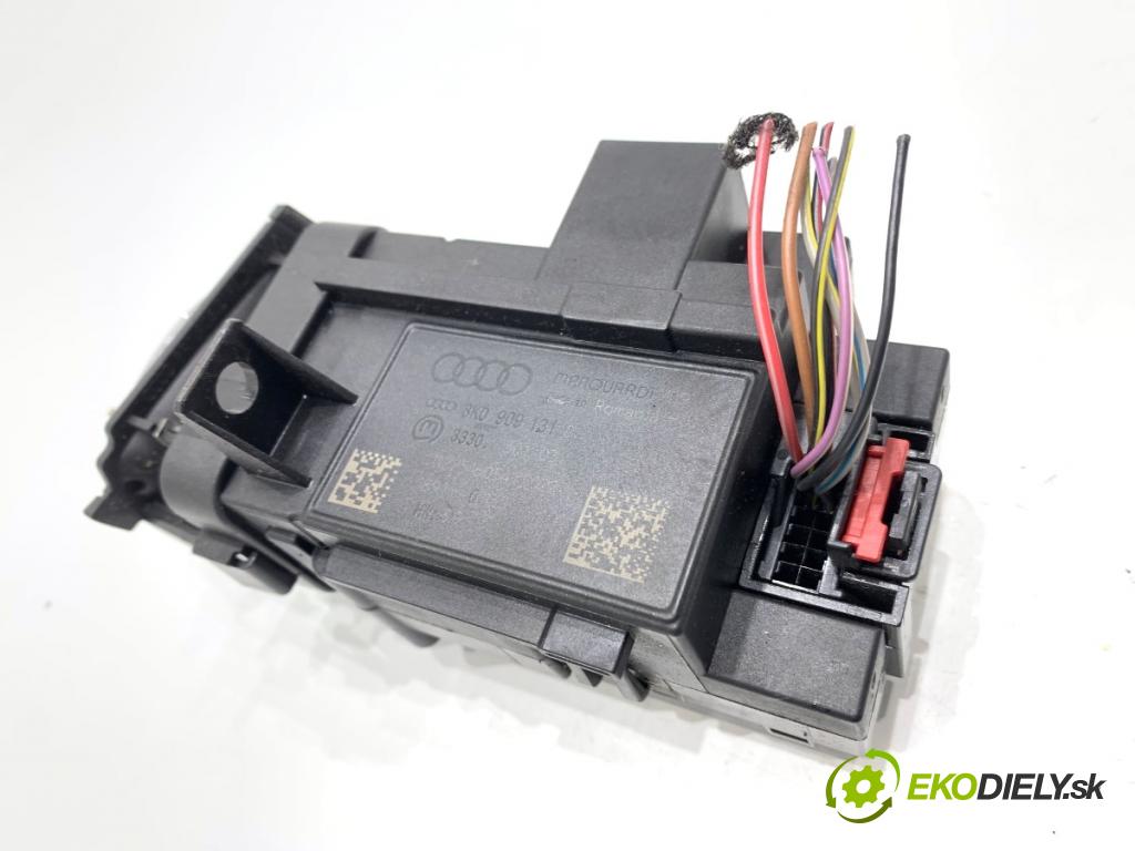 AUDI Q5 8R SUV 2012 165 kW 2.0 TFSI quattro 1984 spinačka 8K0909131D (Spínacia skrinka)