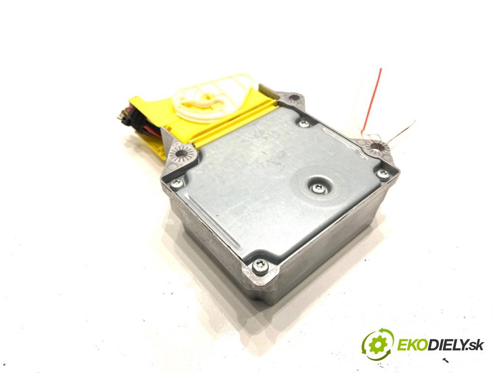 AUDI Q5 8R SUV 2012 165 kW 2.0 TFSI quattro 1984 senzor airbag 8R0959655F (Snímač)