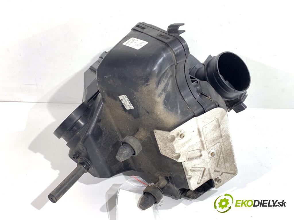 AUDI Q5 8R SUV 2012 165 kW 2.0 TFSI quattro 1984 Obal filtra vzduchu 8K0133843E (Obal vzduchového filtra)