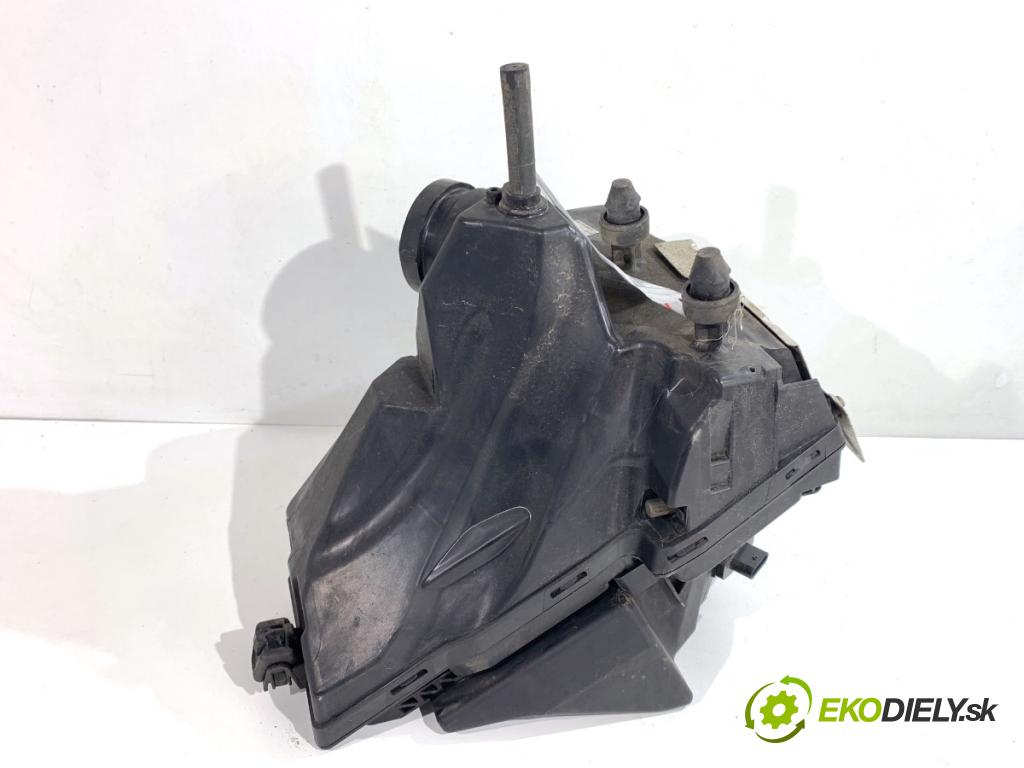 AUDI Q5 8R SUV 2012 165 kW 2.0 TFSI quattro 1984 Obal filtra vzduchu 8K0133843E (Obal vzduchového filtra)