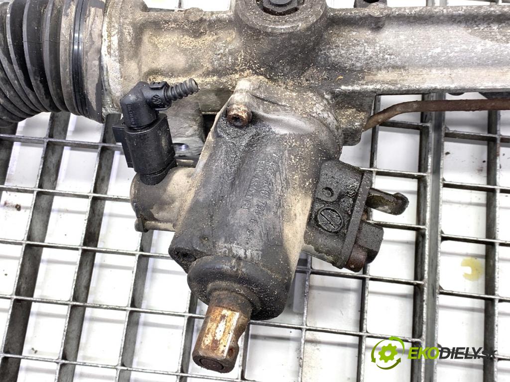 AUDI Q5 8R SUV 2012 165 kW 2.0 TFSI quattro 1984 řízení 8R1422065D (Řízení)