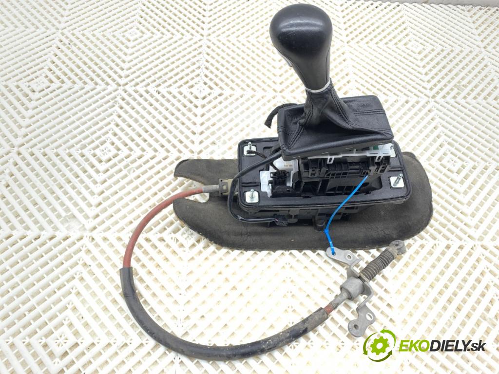 AUDI Q5 8R SUV 2012 165 kW 2.0 TFSI quattro 1984 Kulisa 8K1713041M (Rýchlostná páka (kulisa))