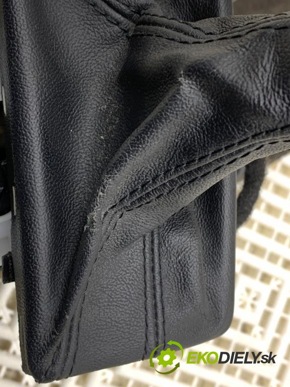 AUDI Q5 8R SUV 2012 165 kW 2.0 TFSI quattro 1984 Kulisa 8K1713041M (Rýchlostná páka (kulisa))