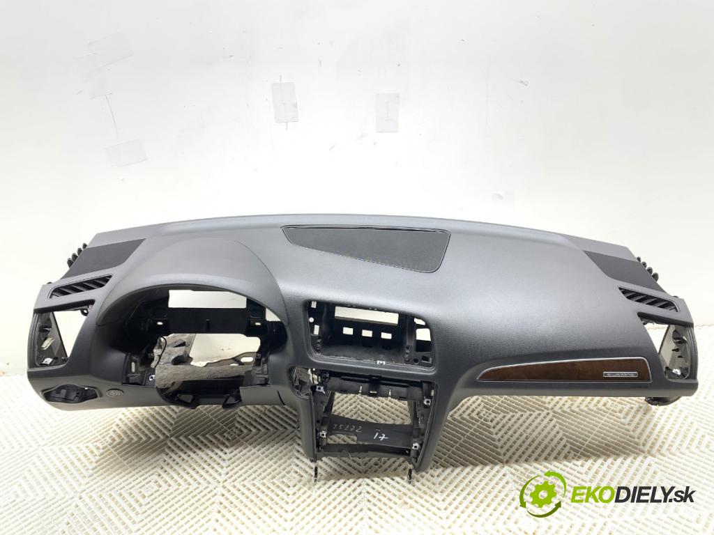 AUDI Q5 8R SUV 2012 165 kW 2.0 TFSI quattro 1984 palubní doska silenbloku PÁSY: 