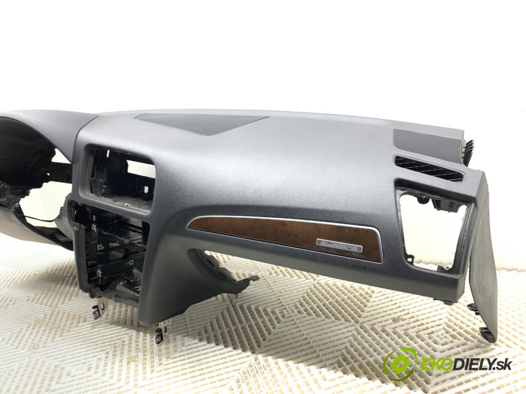 AUDI Q5 8R SUV 2012 165 kW 2.0 TFSI quattro 1984 palubní doska silenbloku PÁSY: