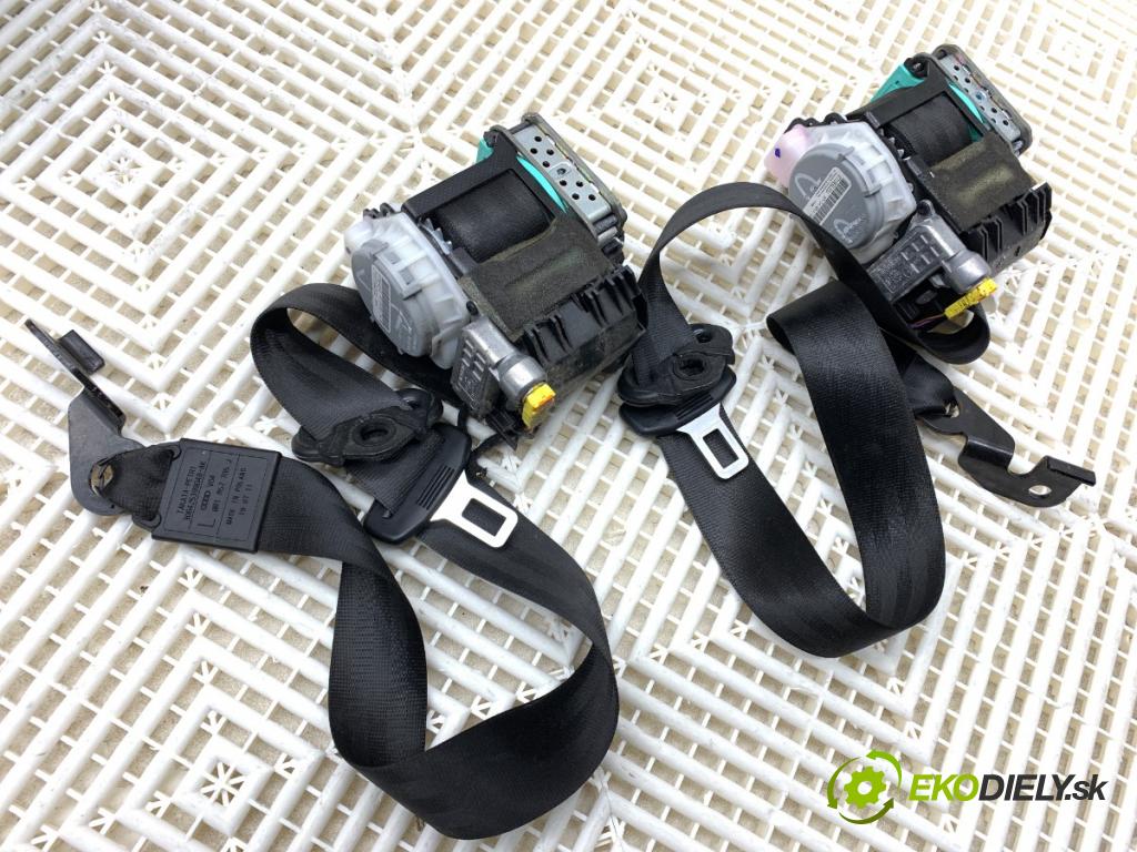 AUDI Q5 8R SUV 2012 165 kW 2.0 TFSI quattro 1984 palubní doska silenbloku PÁSY: