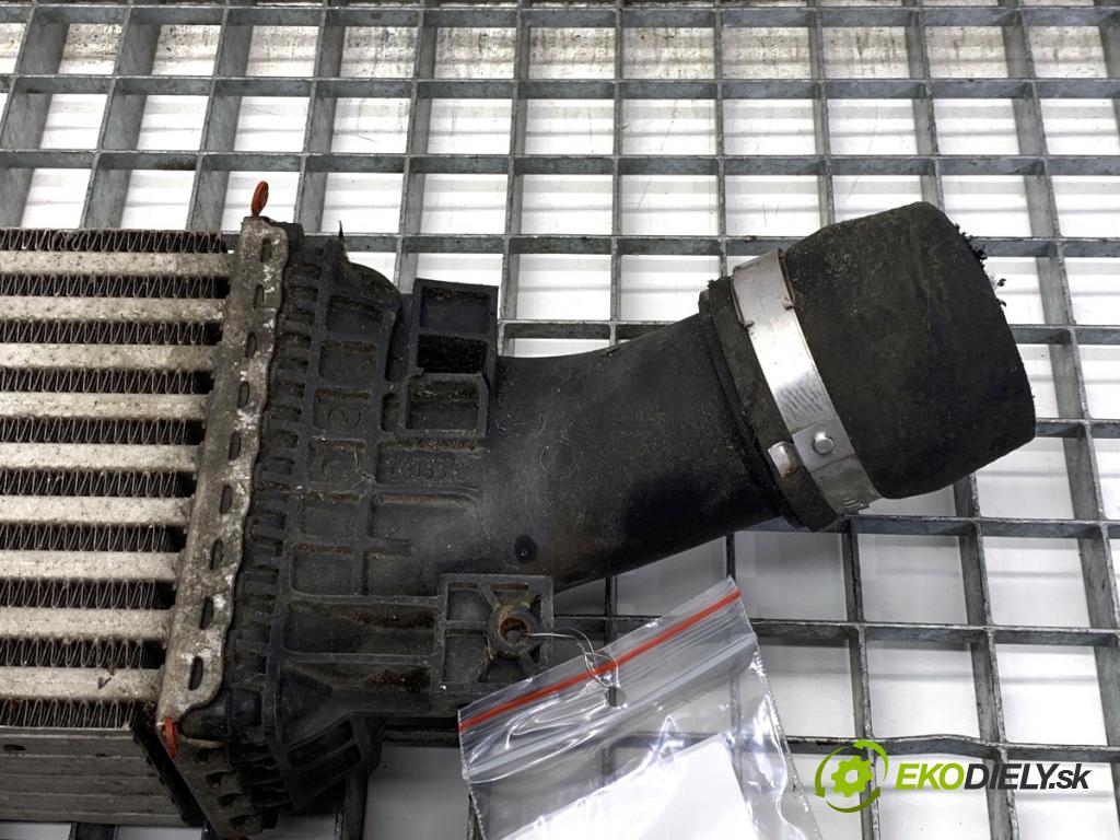 AUDI Q5 8R SUV 2012 165 kW 2.0 TFSI quattro 1984 intercooler 8K0145805G (Intercooler (chladič nasávaného vzduchu))