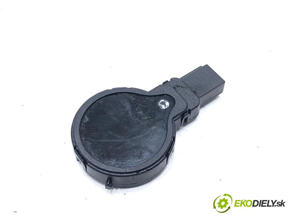 AUDI Q5 8R SUV 2012 165 kW 2.0 TFSI quattro 1984 Snímač dažďa 8K0955559 (Snímač dažďa)