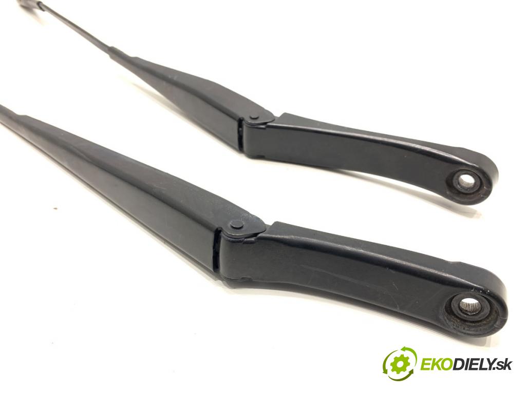 AUDI Q5 8R SUV 2012 165 kW 2.0 TFSI quattro 1984 ramena stěrače přední část 392125707