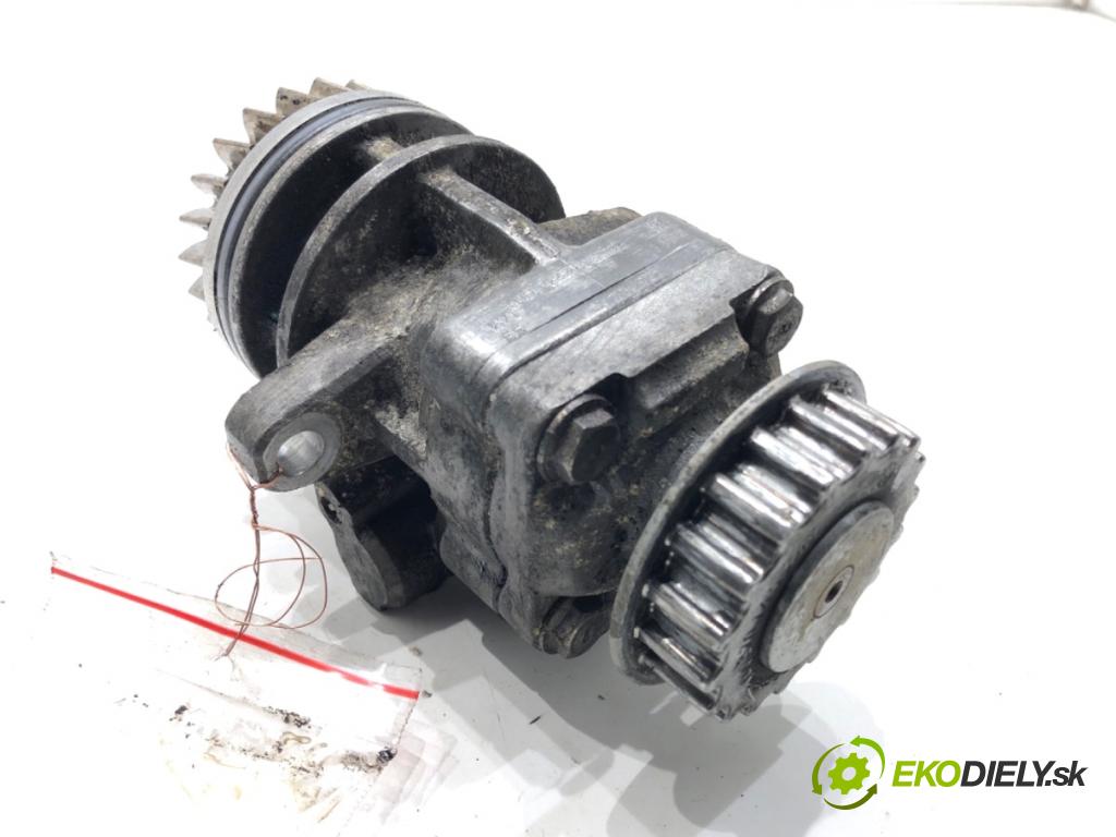 VW TRANSPORTER T5 Autobus 2003 96 kW 2.5 TDI 2461 Pumpa servočerpadlo 7H0422153A (Servočerpadlo)