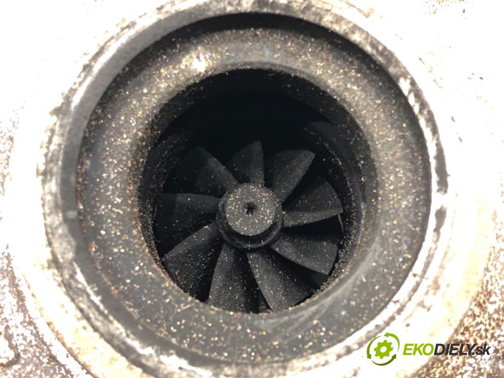 VW TRANSPORTER T5 Autobus 2003 96 kW 2.5 TDI 2461 turbo 070145701E (Kompletní turbodmychadlo)