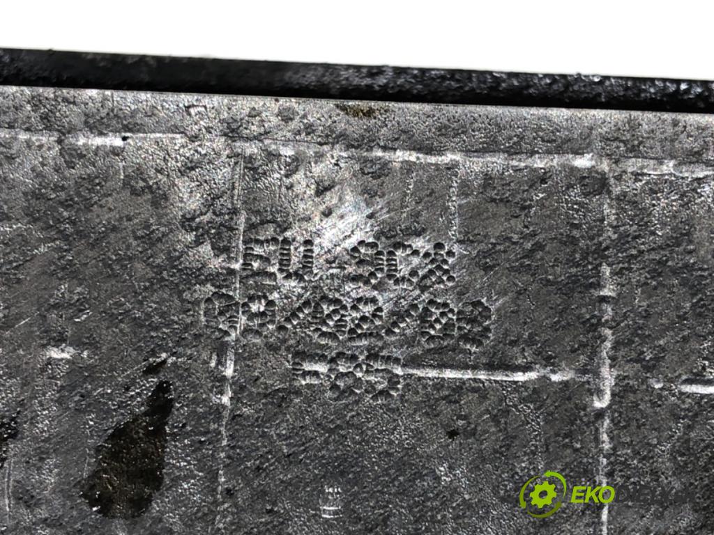 VW TRANSPORTER T5 Autobus 2003 96 kW 2.5 TDI 2461 Obal filtra oleja 070115389B (Obal olejového filtra)