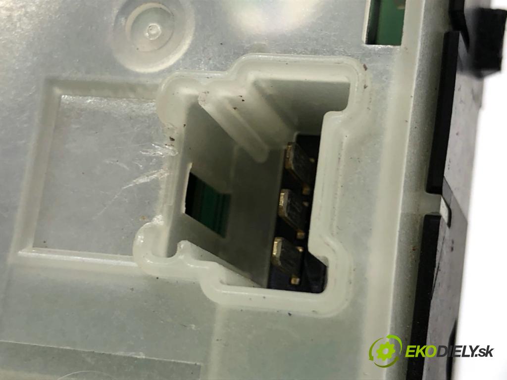 NISSAN QASHQAI J10 SUV 2008 78 kW 1.5 dCi 1461 Prepínač okien 25401JD00B (Prepínacie páčky pod volantom)