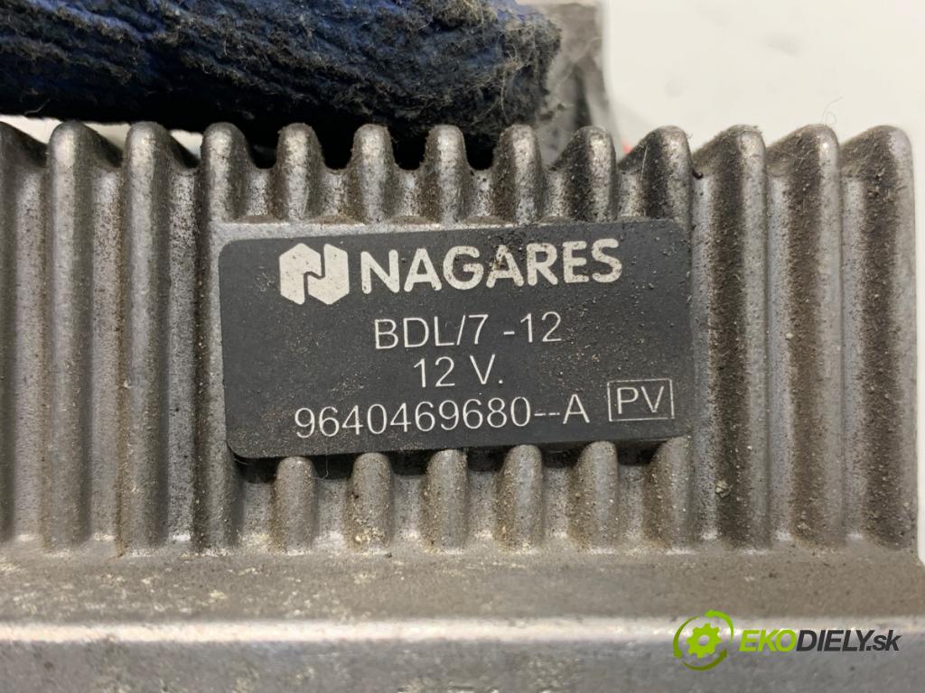 NISSAN QASHQAI J10 SUV 2008 78 kW 1.5 dCi 1461 relé sviečok žhavenia 9640469680 (Relé)