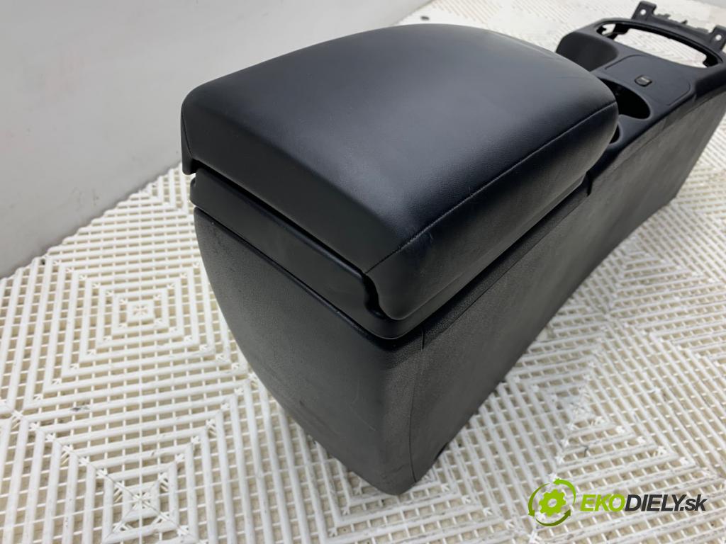 NISSAN QASHQAI J10 SUV 2008 78 kW 1.5 dCi 1461 loketní opěrka 96910JD000 (Loketní opěrka)