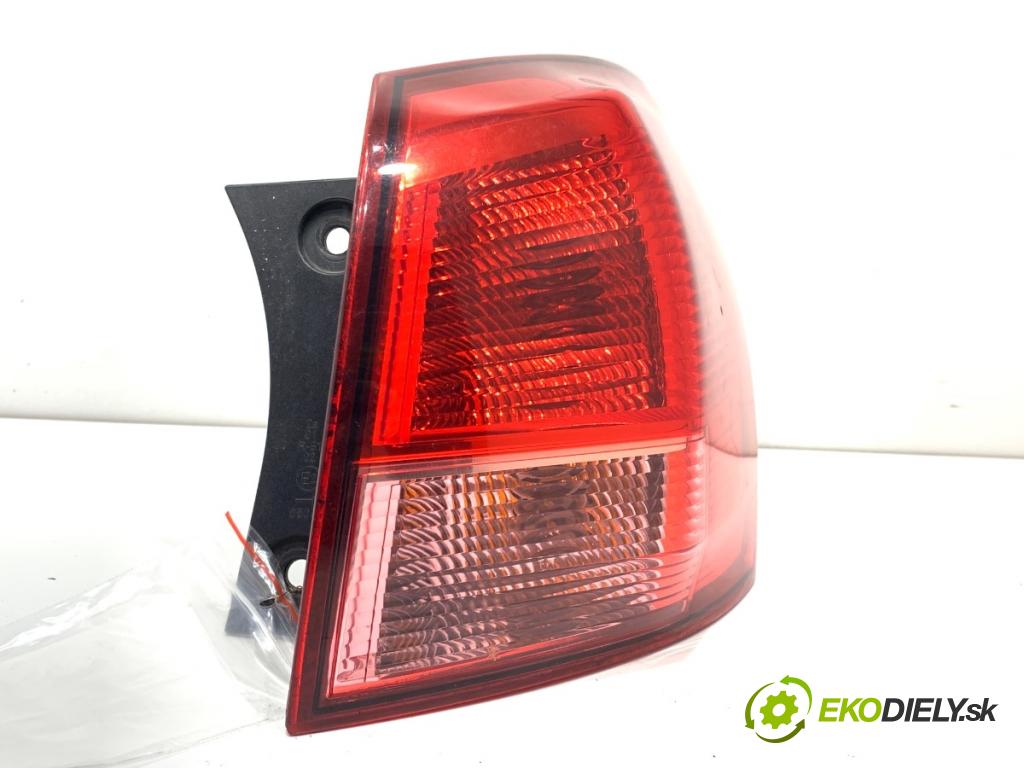 NISSAN QASHQAI J10 SUV 2008 78 kW 1.5 dCi 1461 světlo pravý zadní část