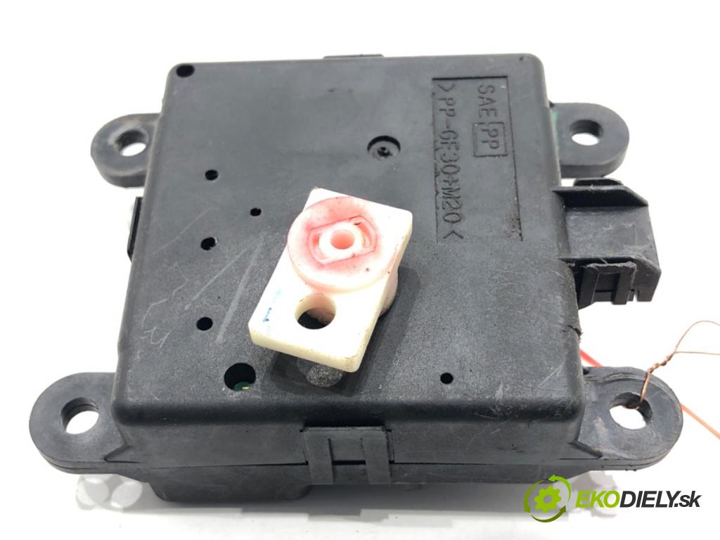 NISSAN QASHQAI J10 SUV 2008 78 kW 1.5 dCi 1461 motor topení A24850A7702000