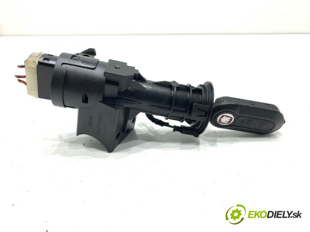 FIAT 500 liftback 2008 51 kW 1.2 (312AXA1A) 1242 spinačka 51800628 (Spínacia skrinka)