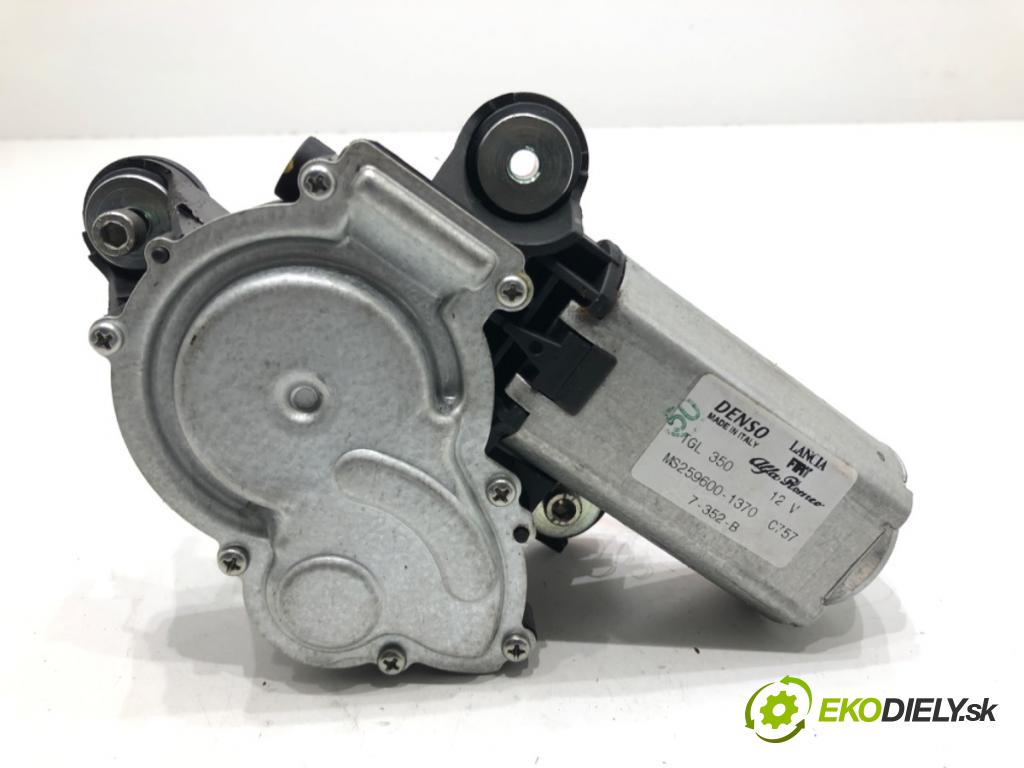 FIAT 500 liftback 2008 51 kW 1.2 (312AXA1A) 1242 Motor stieračov zad MS259600-1370
