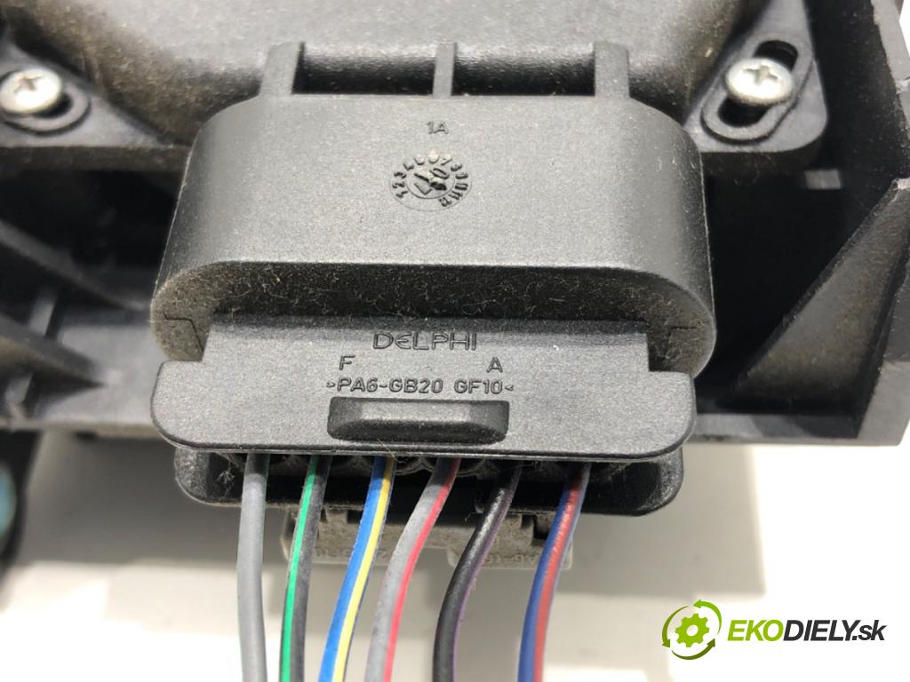 FIAT 500 liftback 2008 51 kW 1.2 (312AXA1A) 1242 Potenciometer plynu  (Potenciometer plynového pedálu)