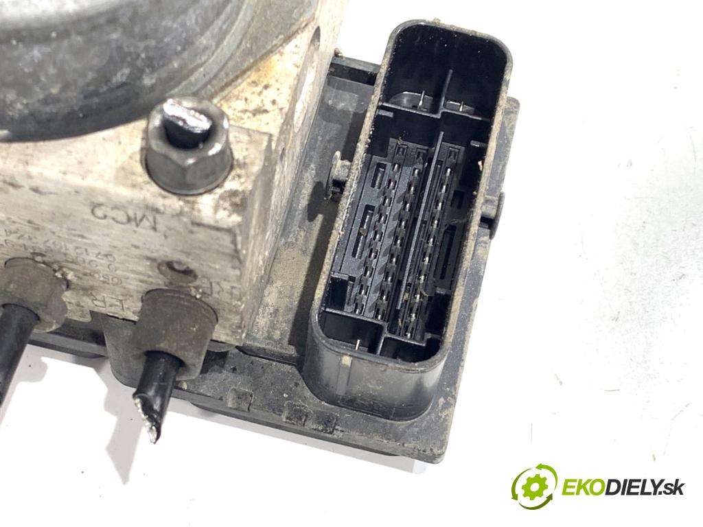 FIAT 500 liftback 2008 51 kW 1.2 (312AXA1A) 1242 Pumpa ABS 51801319 (Pumpa ABS)