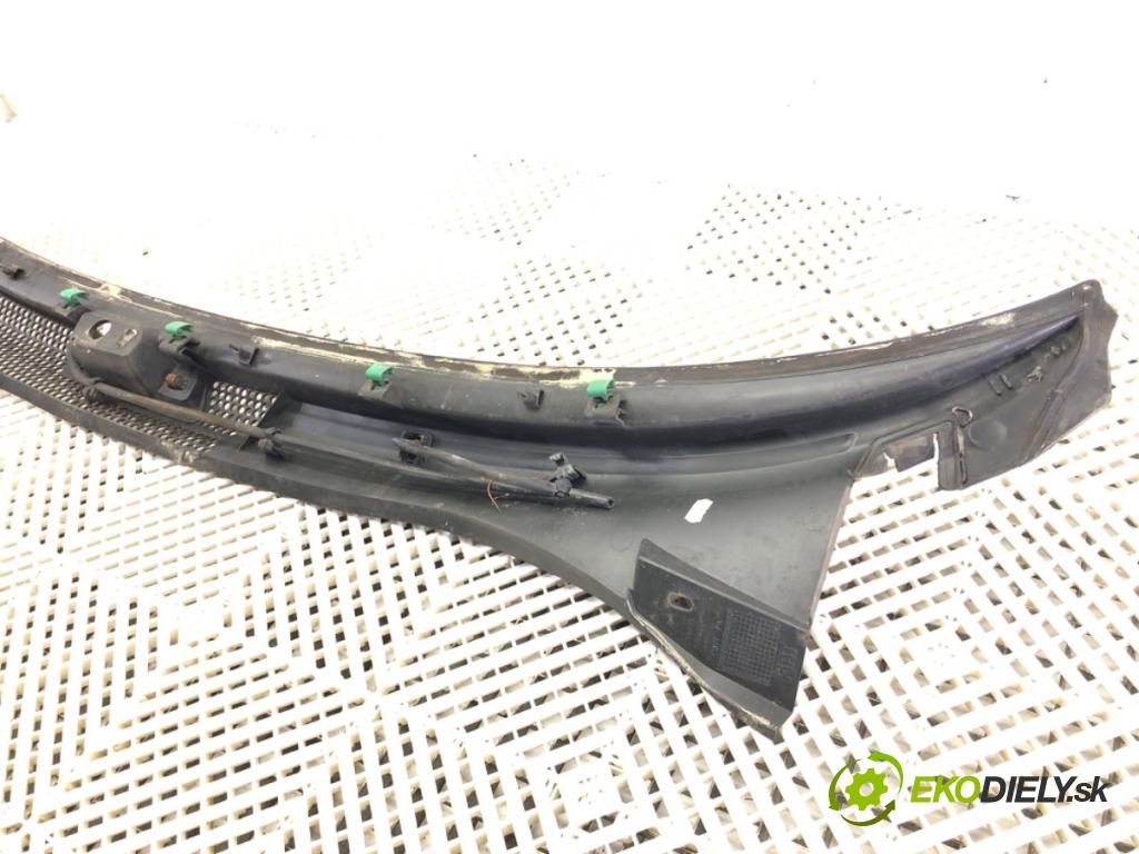 FIAT 500 liftback 2008 51 kW 1.2 (312AXA1A) 1242 Torpédo, plast pod čelné okno 735426018 (Torpédo (plast pod čelným sklom))