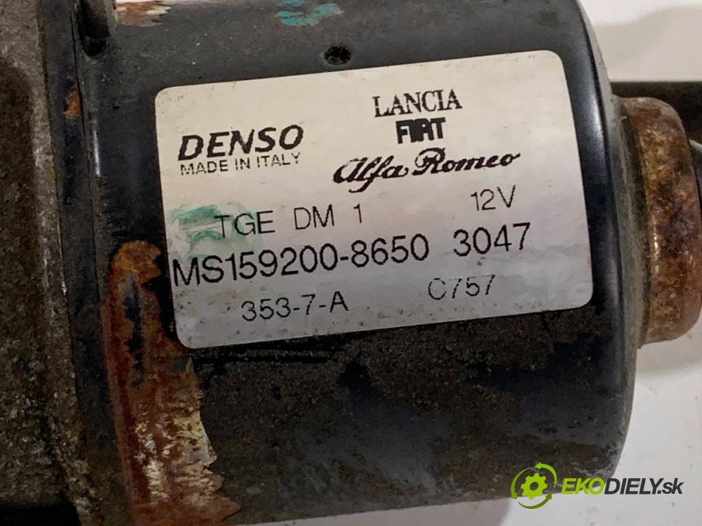 FIAT 500 liftback 2008 51 kW 1.2 (312AXA1A) 1242 Mechanizmus stieračov predný MS159200-8650 (Motorček stieračov predný)