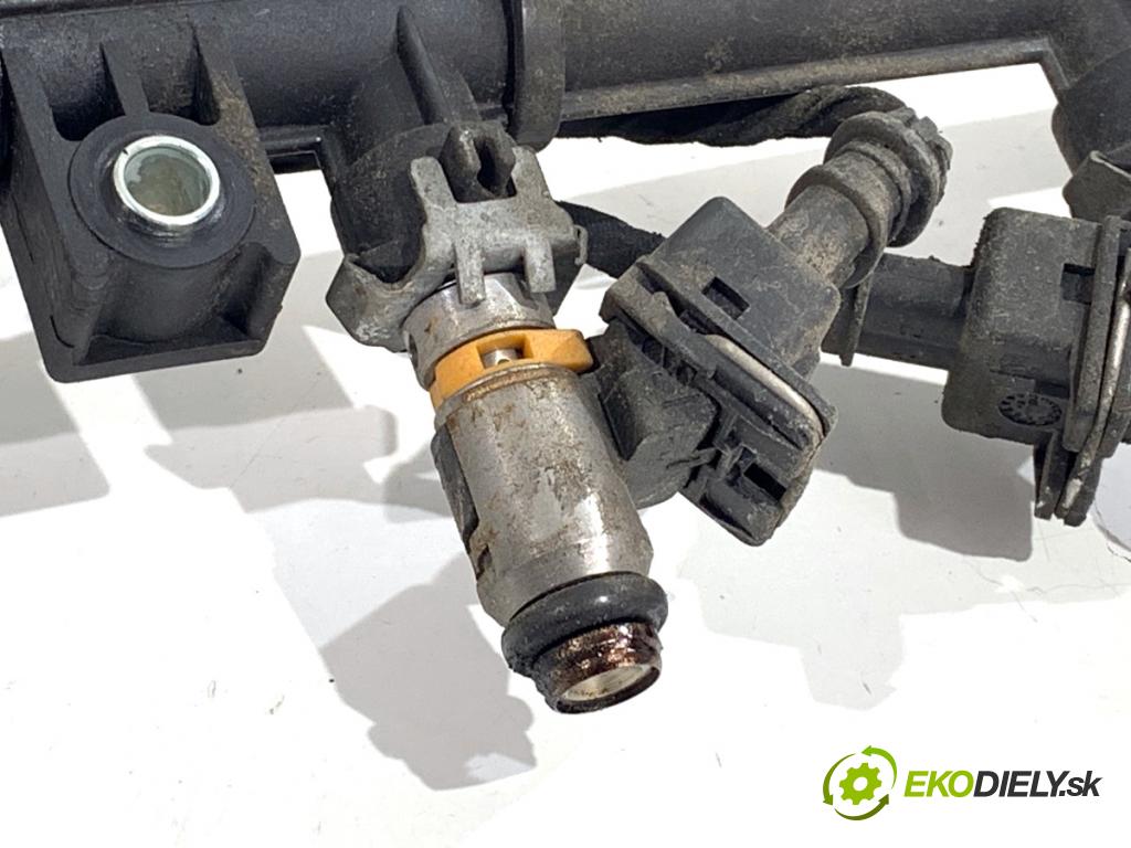 FIAT 500 liftback 2008 51 kW 1.2 (312AXA1A) 1242 Lišta vstrekovacia  (Vstrekovacia lišta)