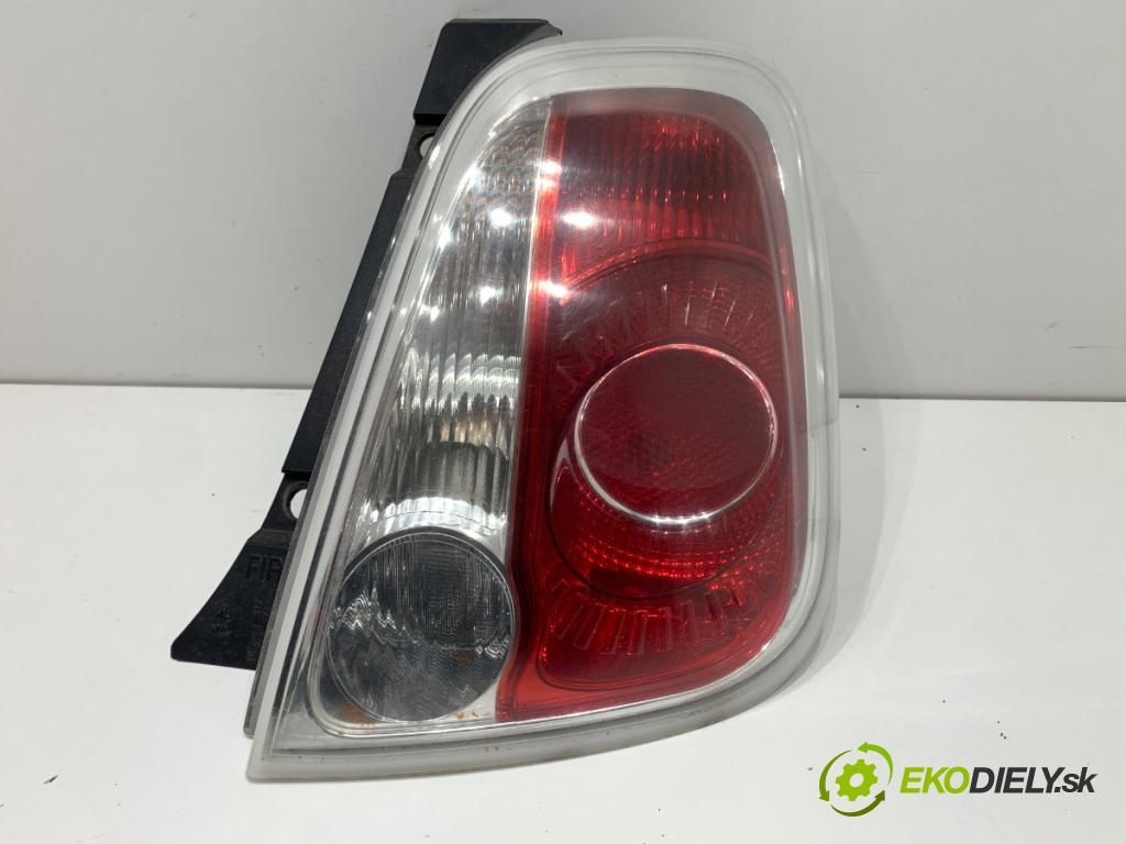 FIAT 500 liftback 2008 51 kW 1.2 (312AXA1A) 1242 světlo pravý zadní část 
